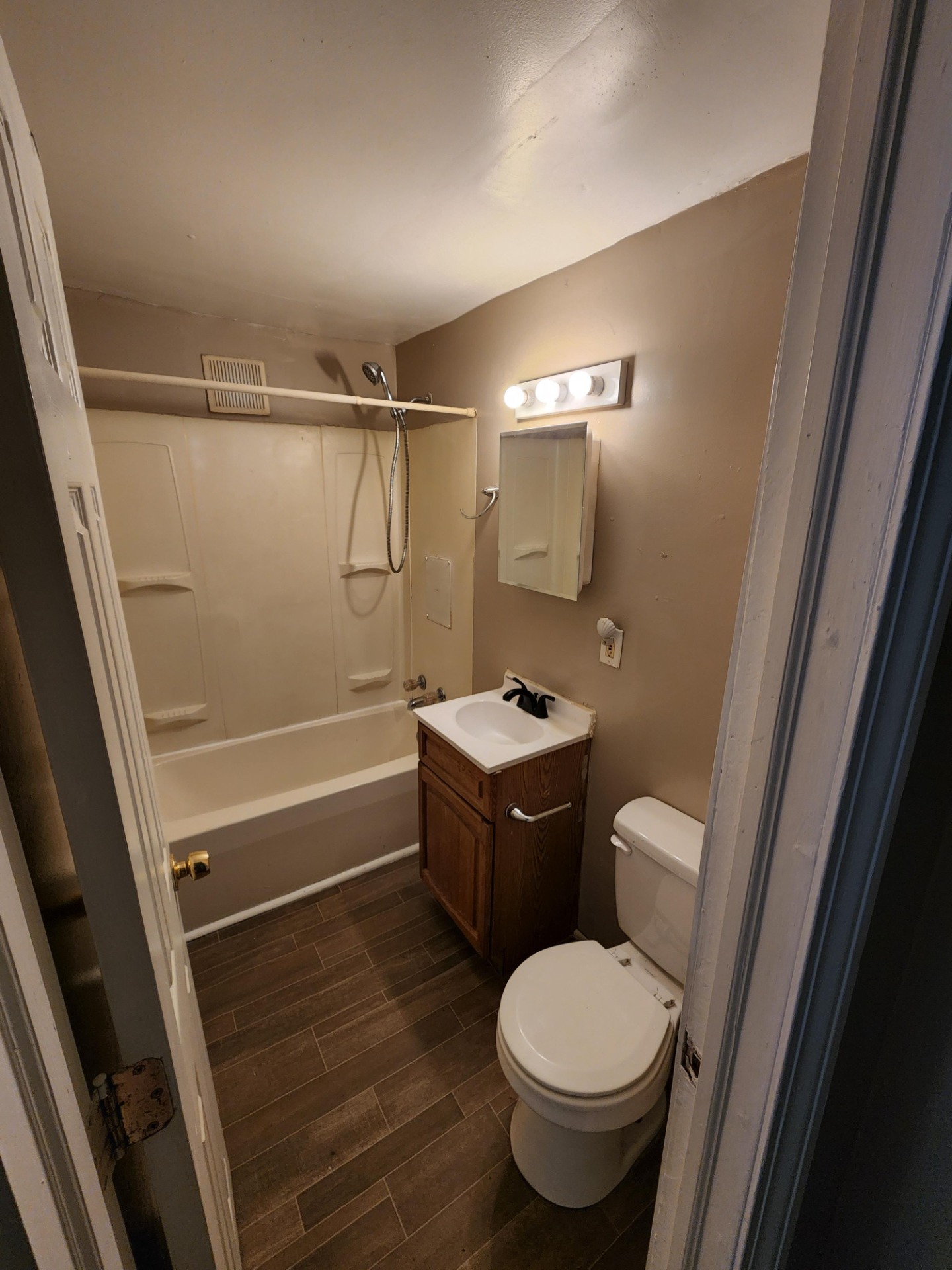 Apartments Bloomfield Gardens Apartments